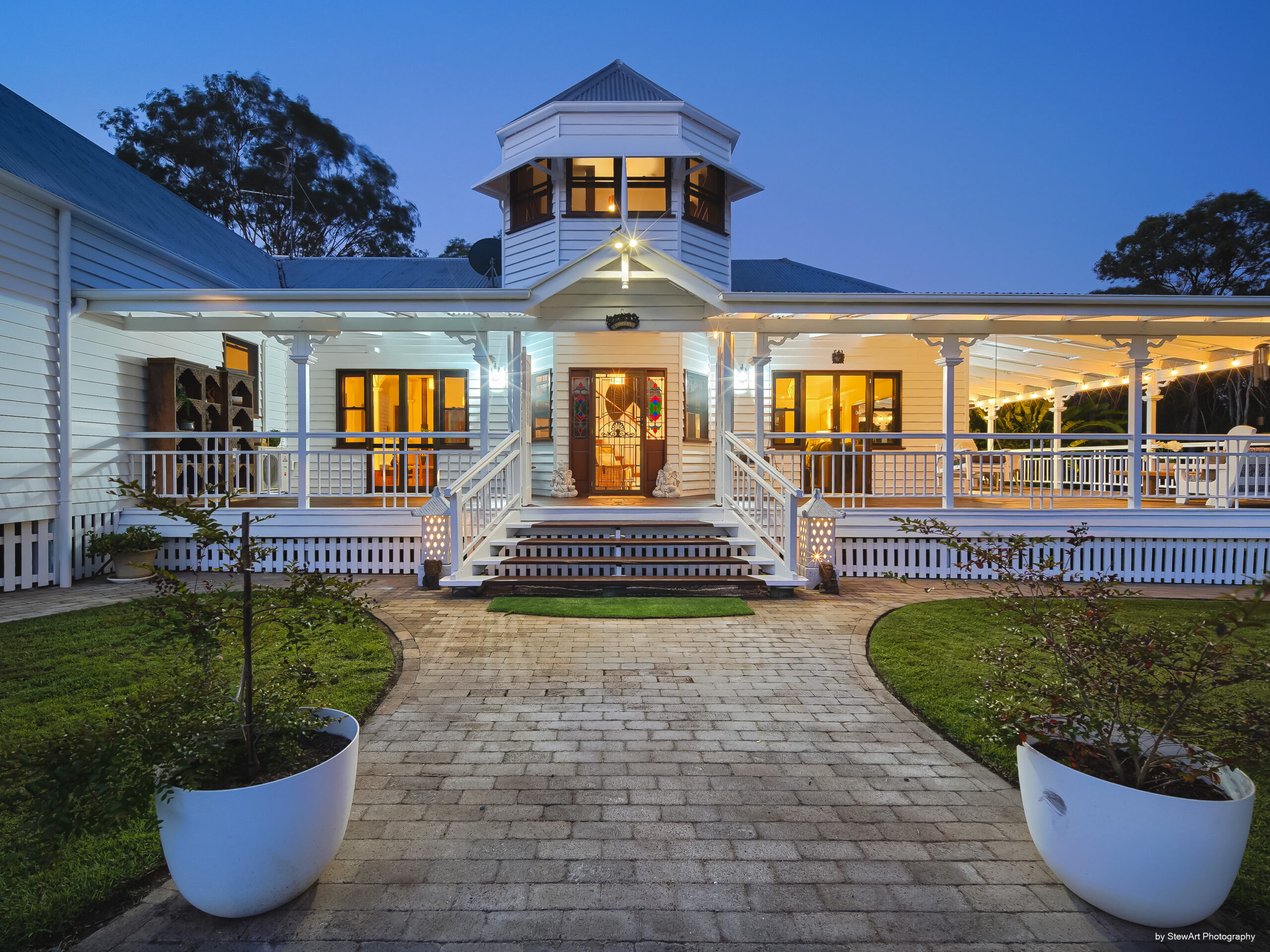 12 Burralong Drive, WONDUNNA, QLD 4655 AUS