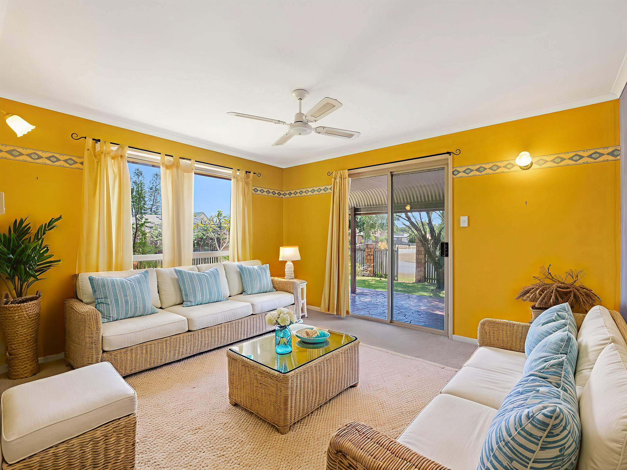 1 Palm Meadows Place, PIALBA, QLD 4655 AUS