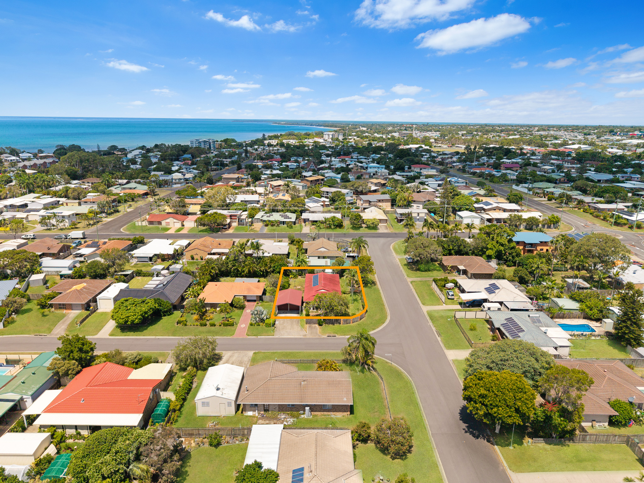 1 Palm Meadows Place, PIALBA, QLD 4655 AUS