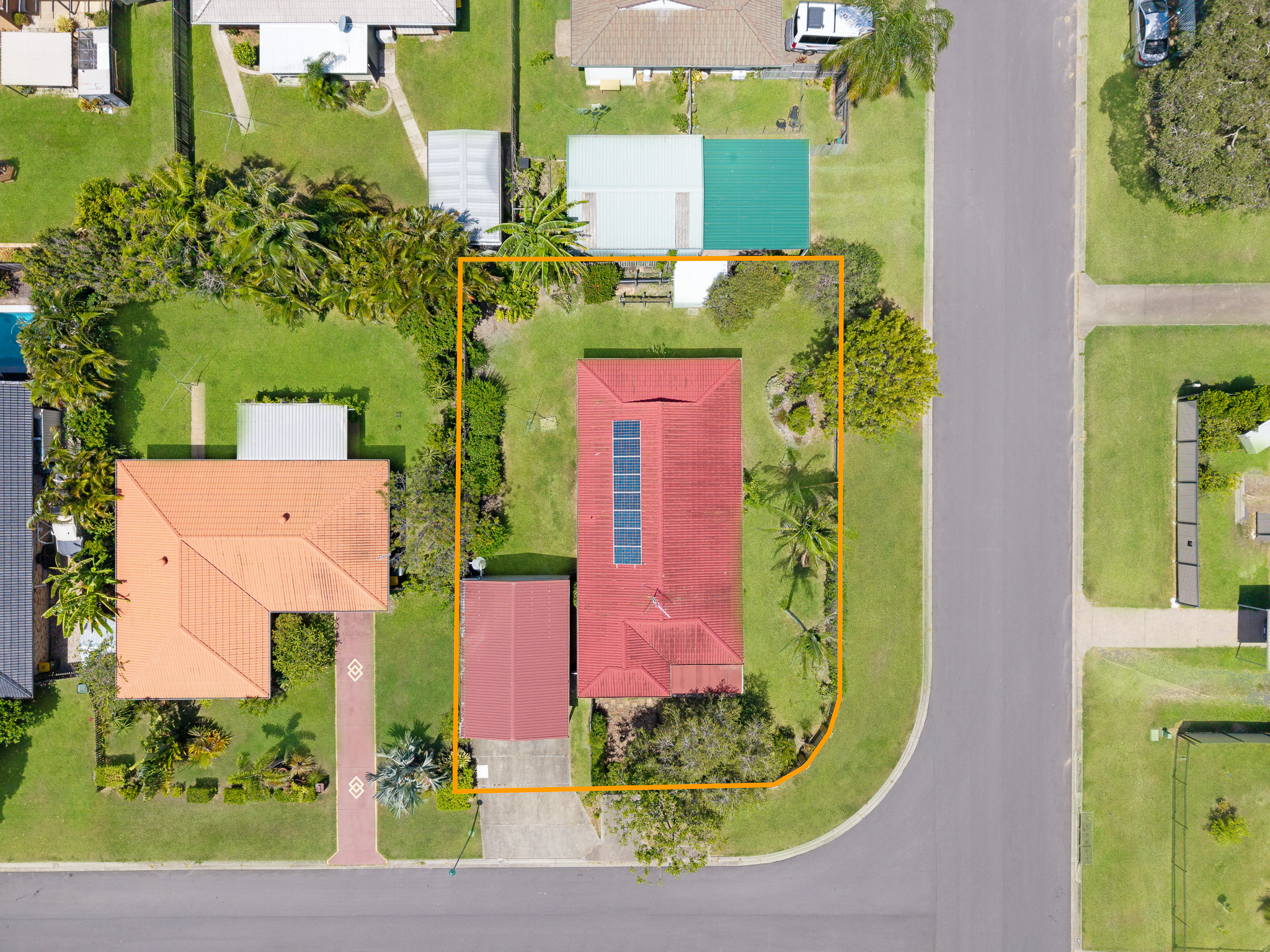 1 Palm Meadows Place, PIALBA, QLD 4655 AUS