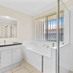 4 Parklink East Avenue, WONDUNNA, QLD 4655 AUS