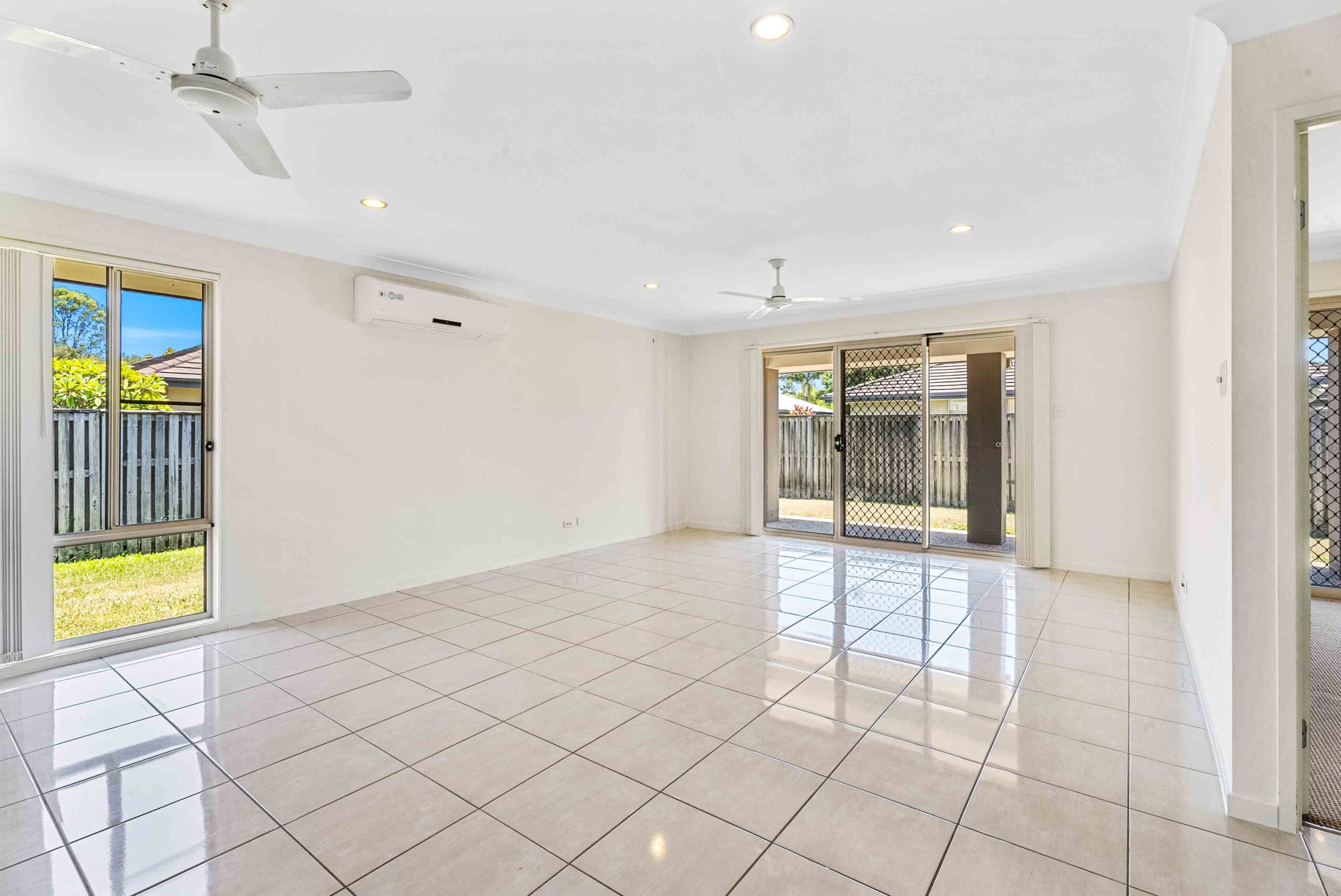 4 Parklink East Avenue, WONDUNNA, QLD 4655 AUS