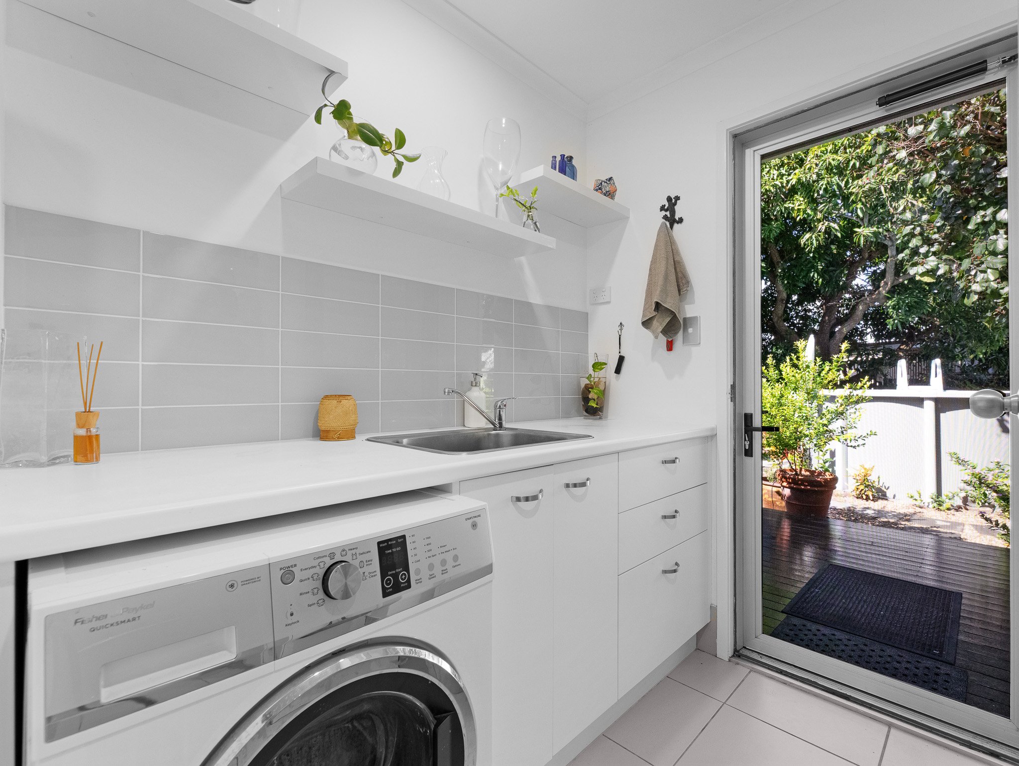 51A Helsham Street, POINT VERNON, QLD 4655 AUS