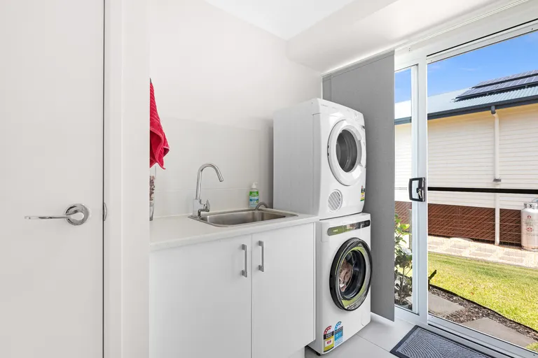 48 Windjammer Circuit, RIVER HEADS, QLD 4655 AUS