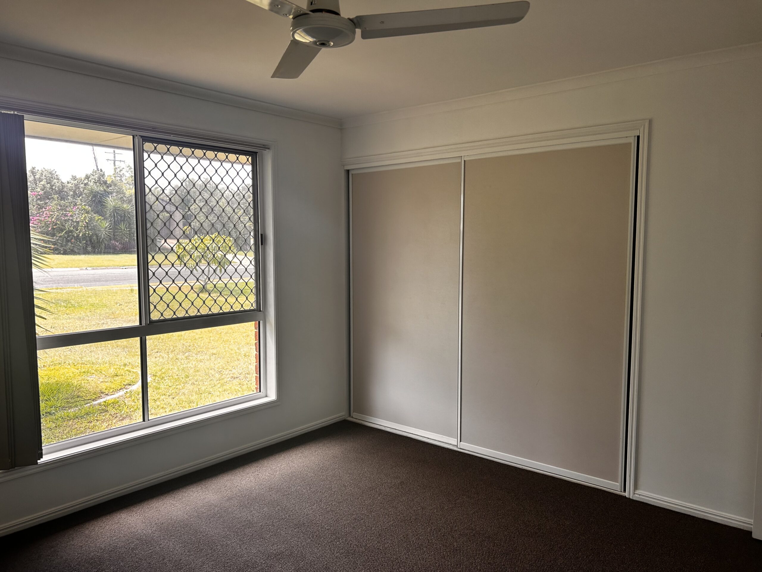 77 Exeter Street, TORQUAY, QLD 4655 AUS