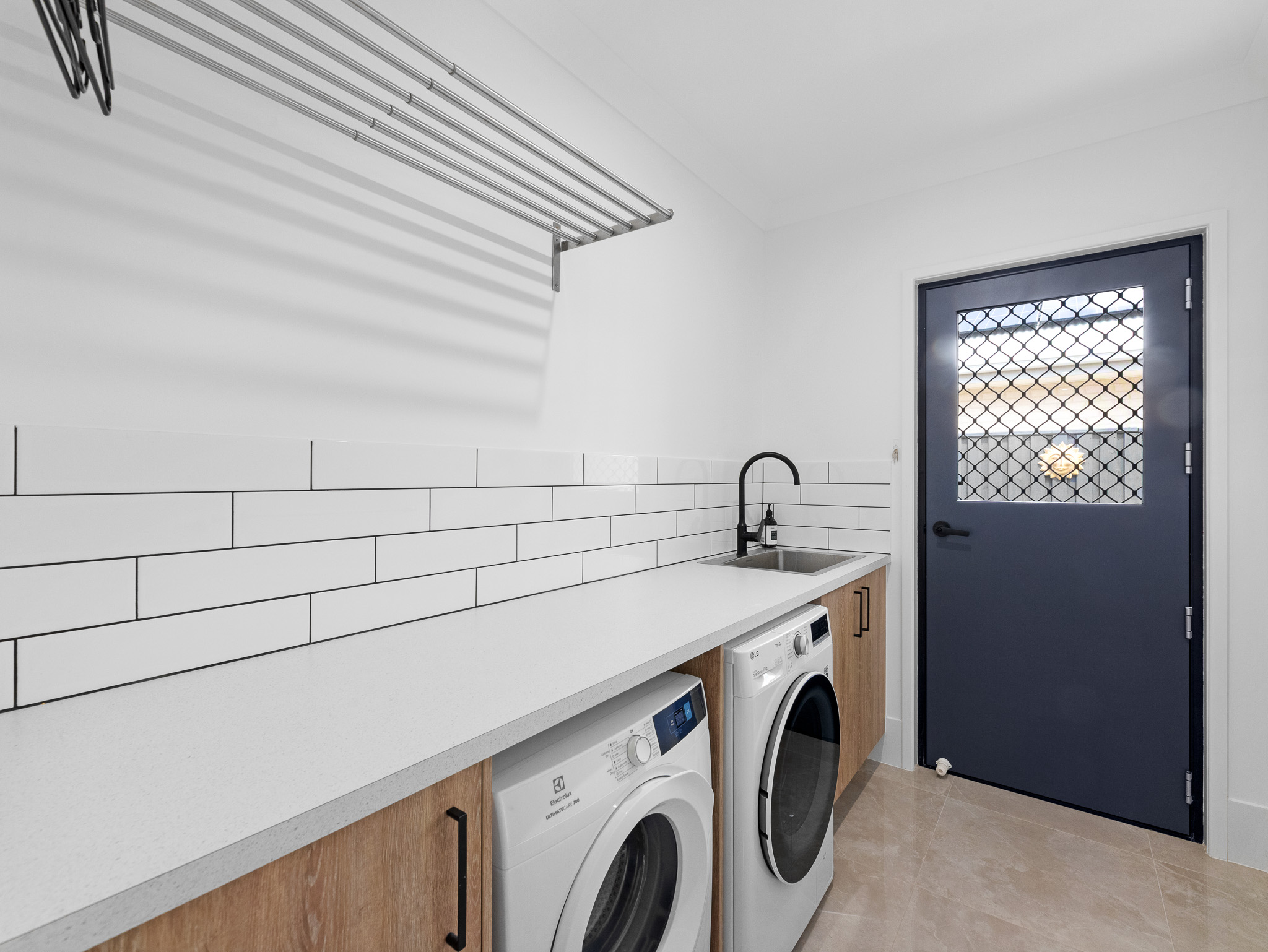 42 Seagull Circuit, POINT VERNON, QLD 4655 AUS