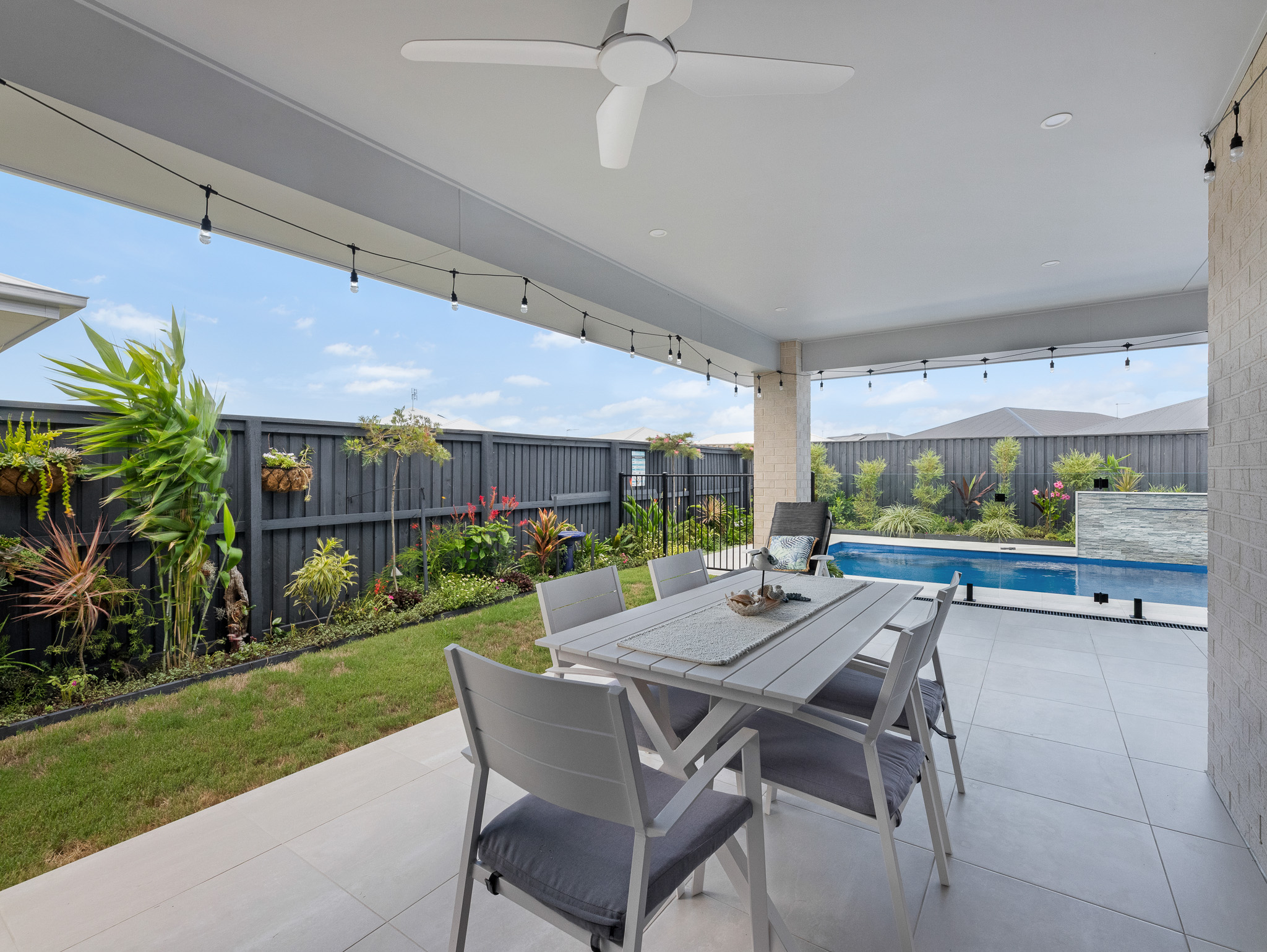 42 Seagull Circuit, POINT VERNON, QLD 4655 AUS