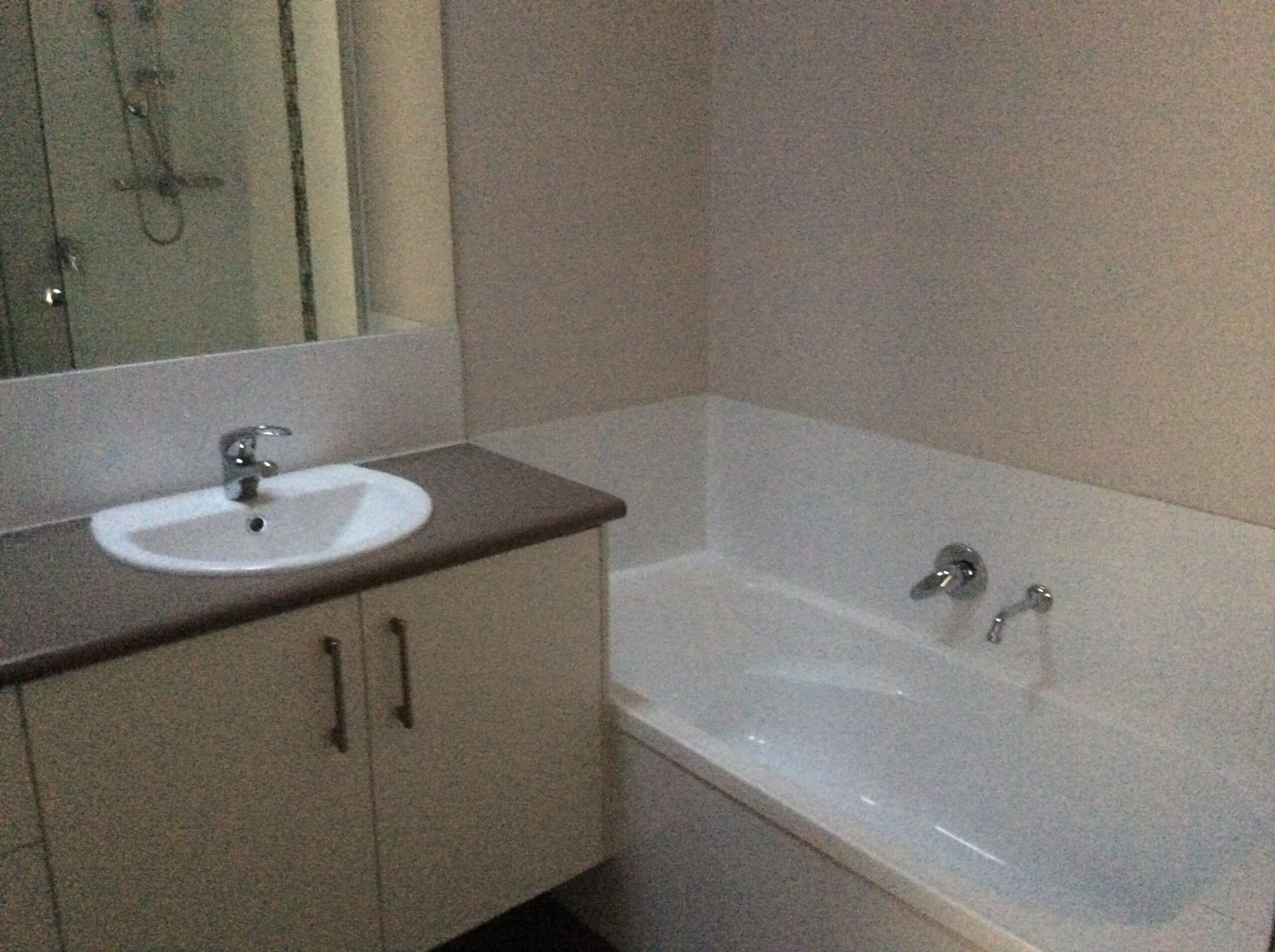 Unit 3/185 Torquay Road, SCARNESS, QLD 4655 AUS