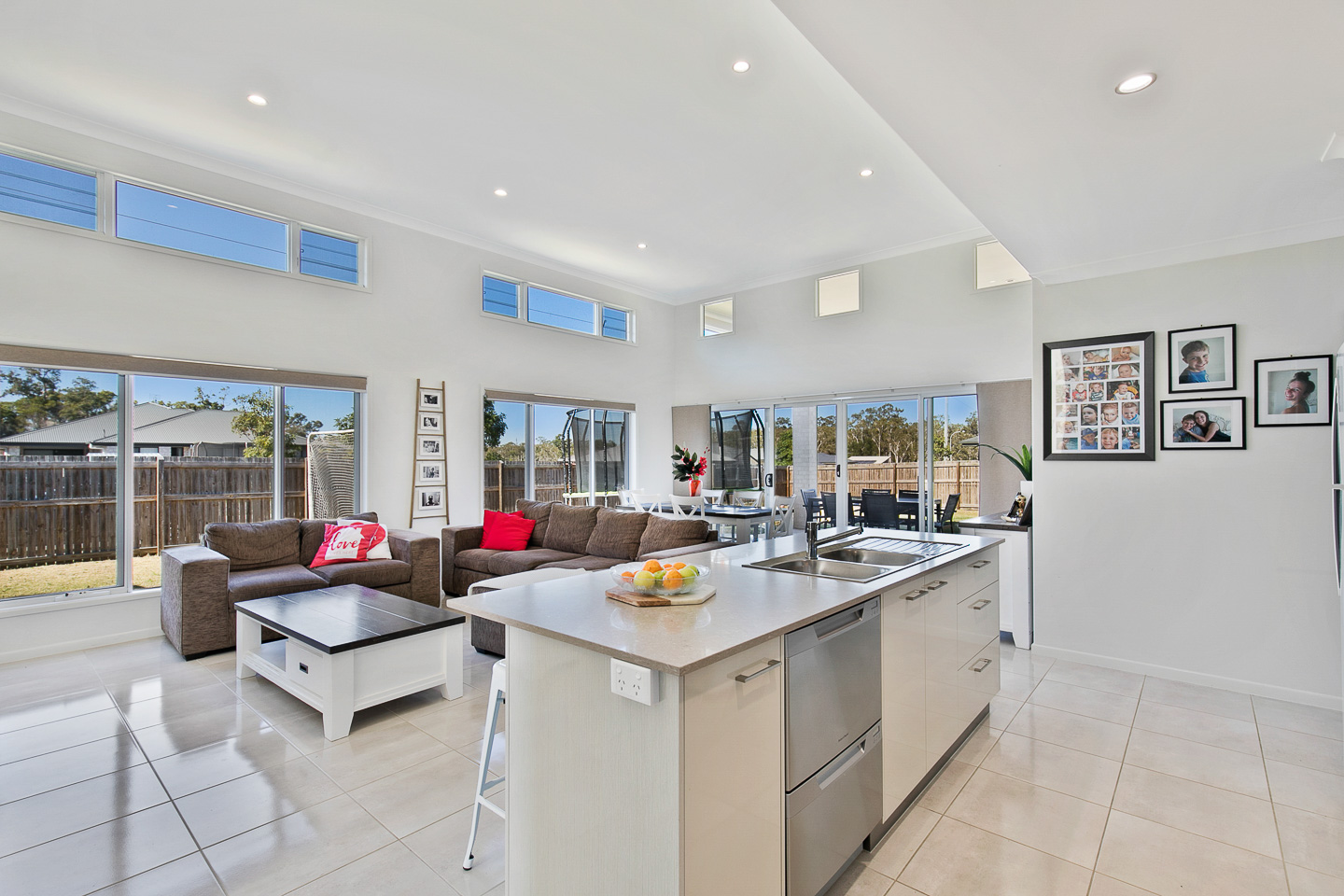 3 Serene Way, WONDUNNA, QLD 4655 AUS