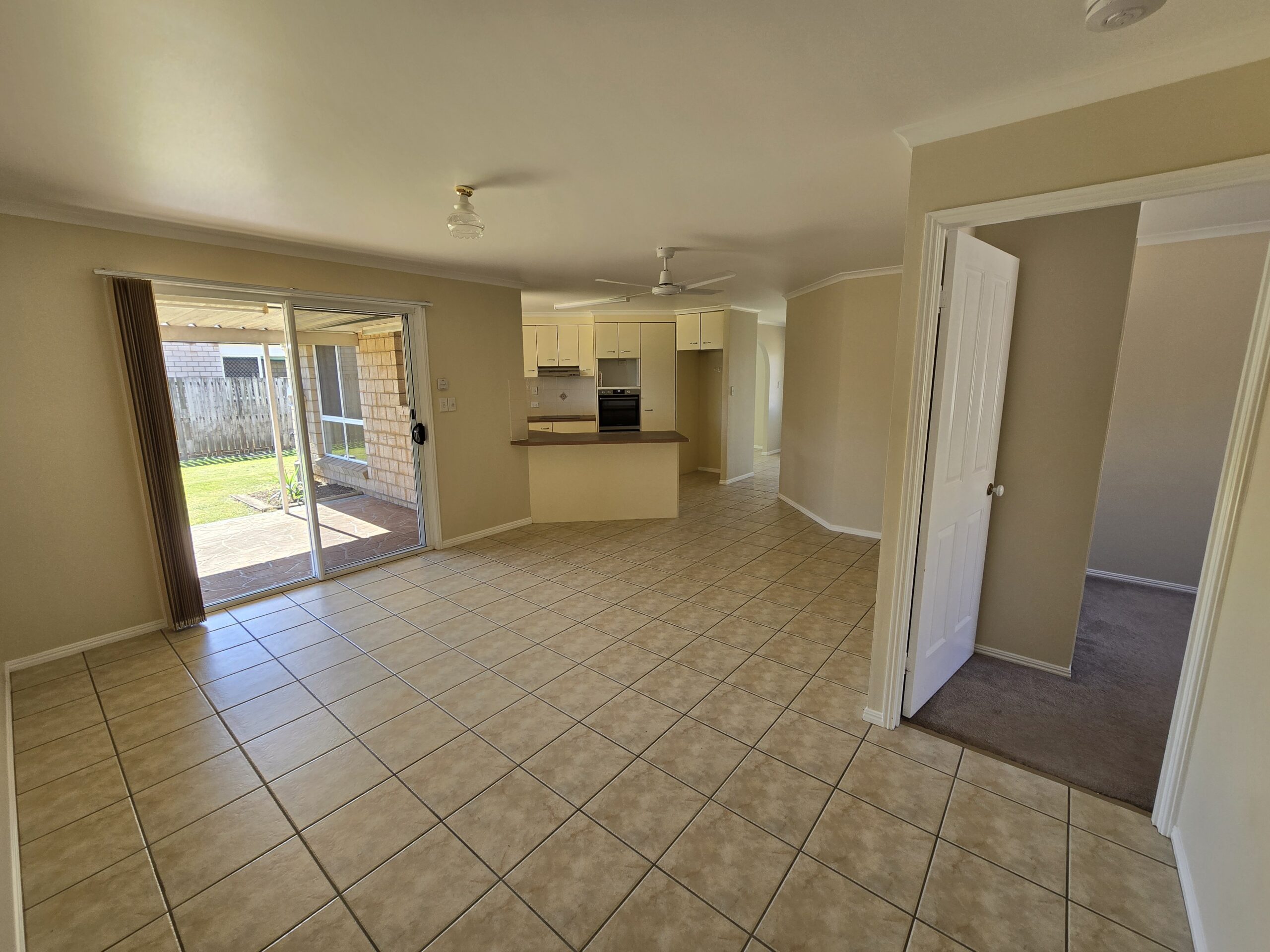 23 Jonwest Close, TORQUAY, QLD 4655 AUS
