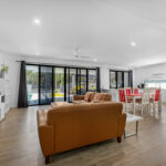 527 Esplanade, URANGAN, QLD 4655 AUS