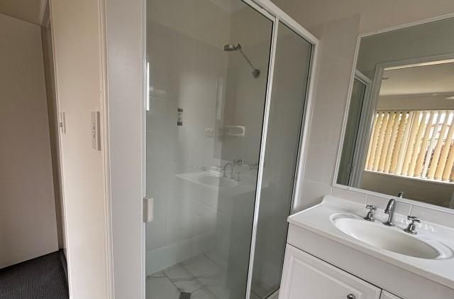 11 Mainsail Court, POINT VERNON, QLD 4655 AUS