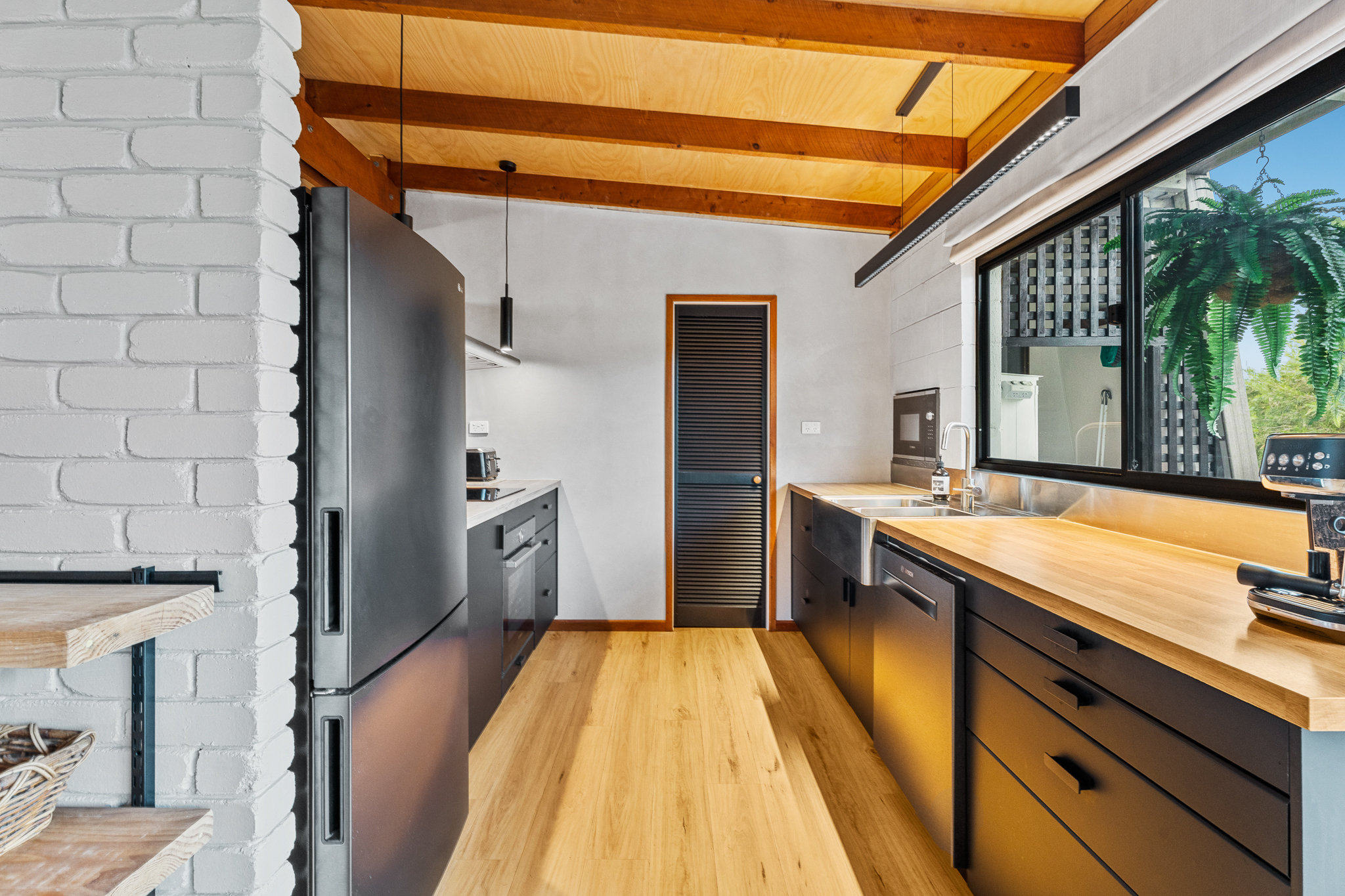 28 Prince Street, URANGAN, QLD 4655 AUS