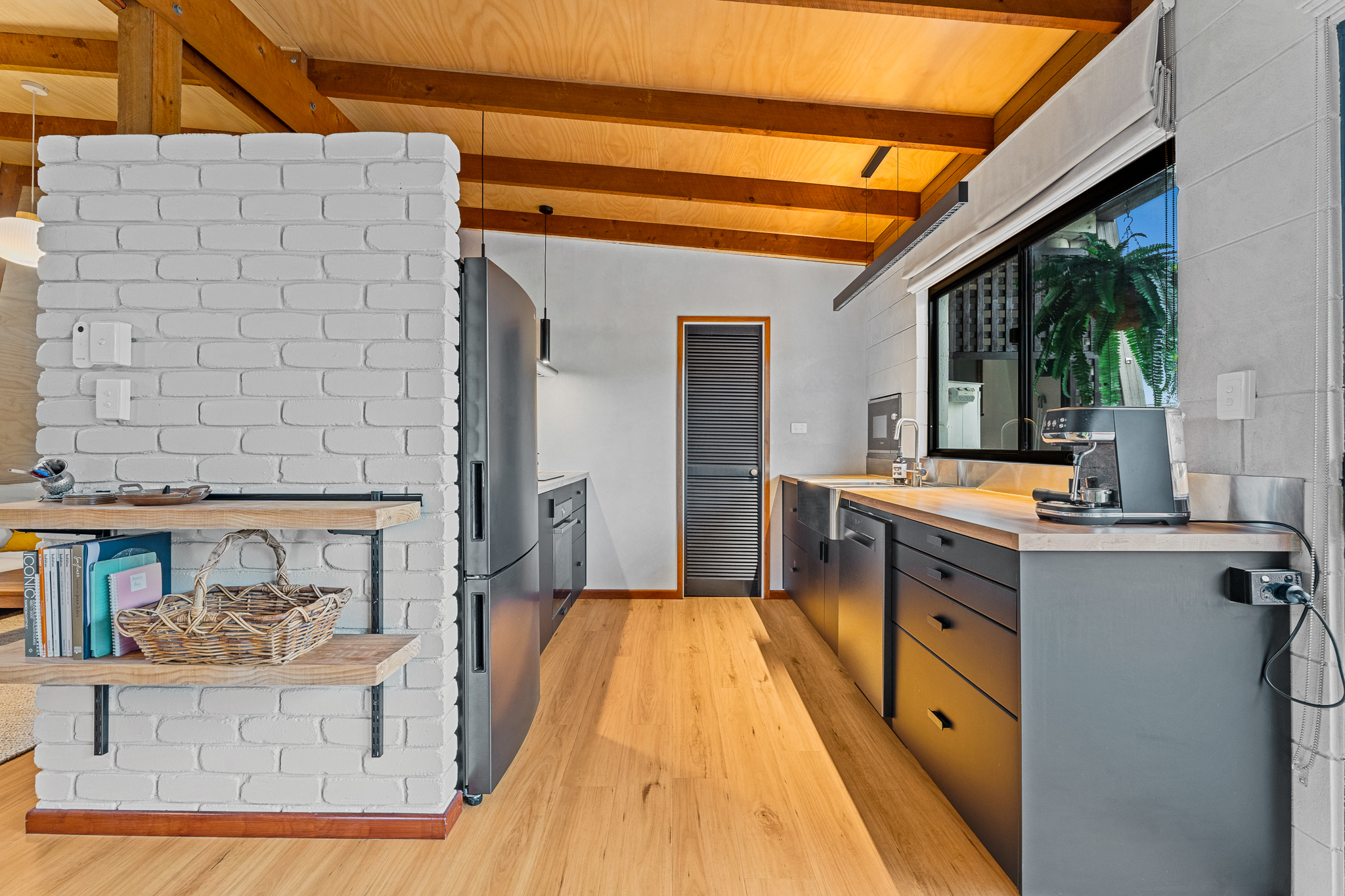 28 Prince Street, URANGAN, QLD 4655 AUS