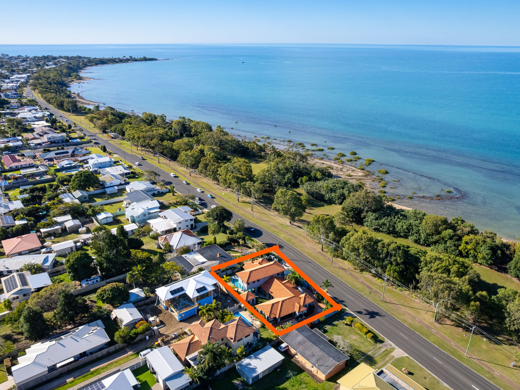 189 Esplanade, POINT VERNON, QLD 4655 AUS