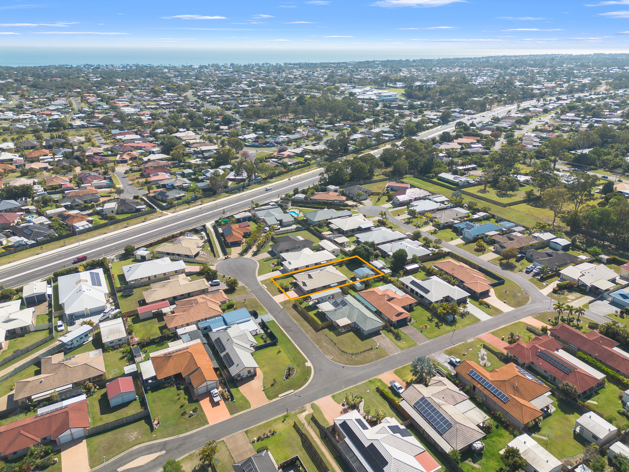 3 Carlisle Court, KAWUNGAN, QLD 4655 AUS