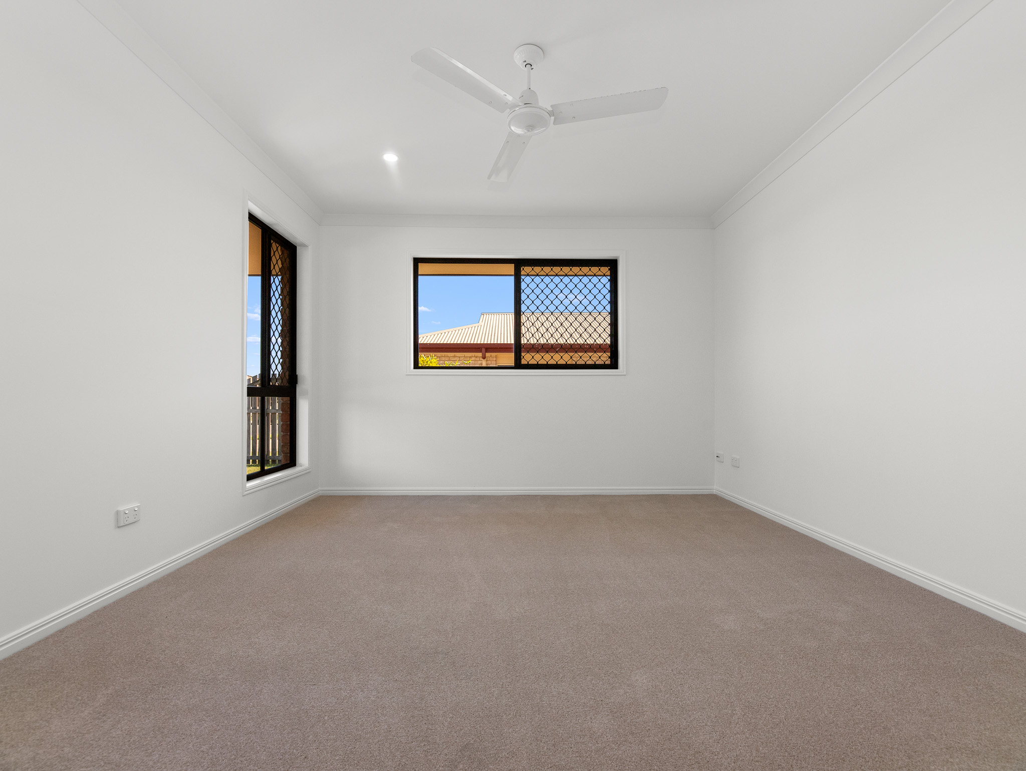 3 Carlisle Court, KAWUNGAN, QLD 4655 AUS