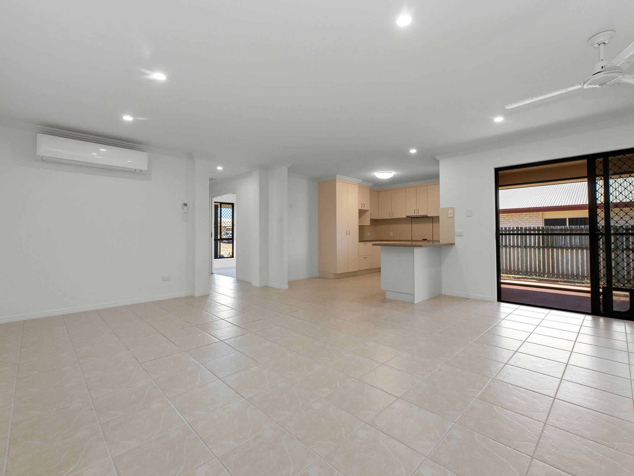 3 Carlisle Court, KAWUNGAN, QLD 4655 AUS