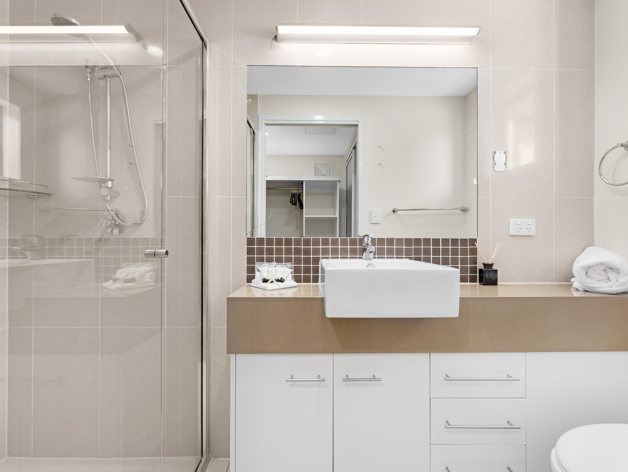 302/350 Esplanade, SCARNESS, QLD 4655 AUS