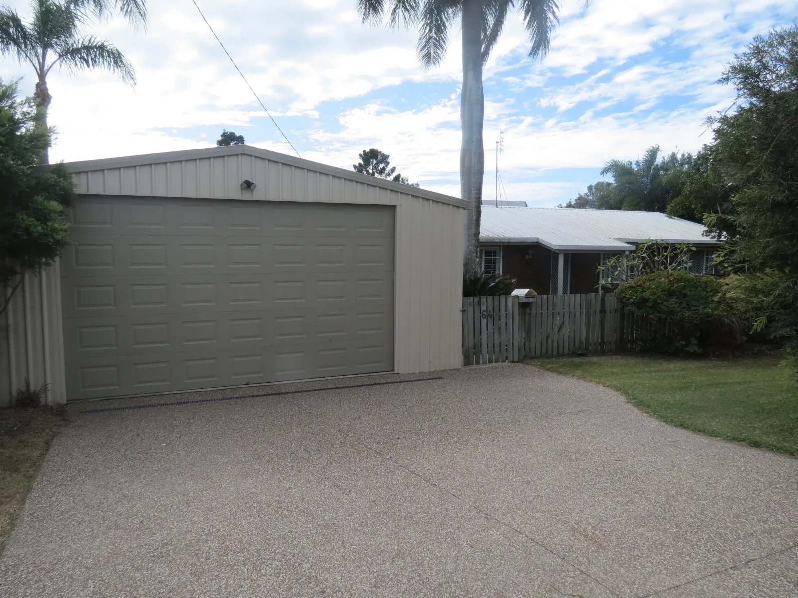 64 Helsham Street, POINT VERNON, QLD 4655 AUS