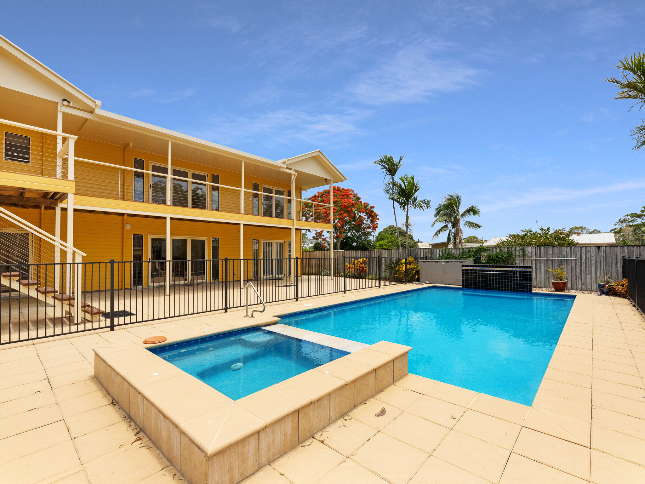 506 Esplanade, URANGAN, QLD 4655 AUS