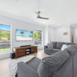 24 Gundesen Drive, URRAWEEN, QLD 4655 AUS