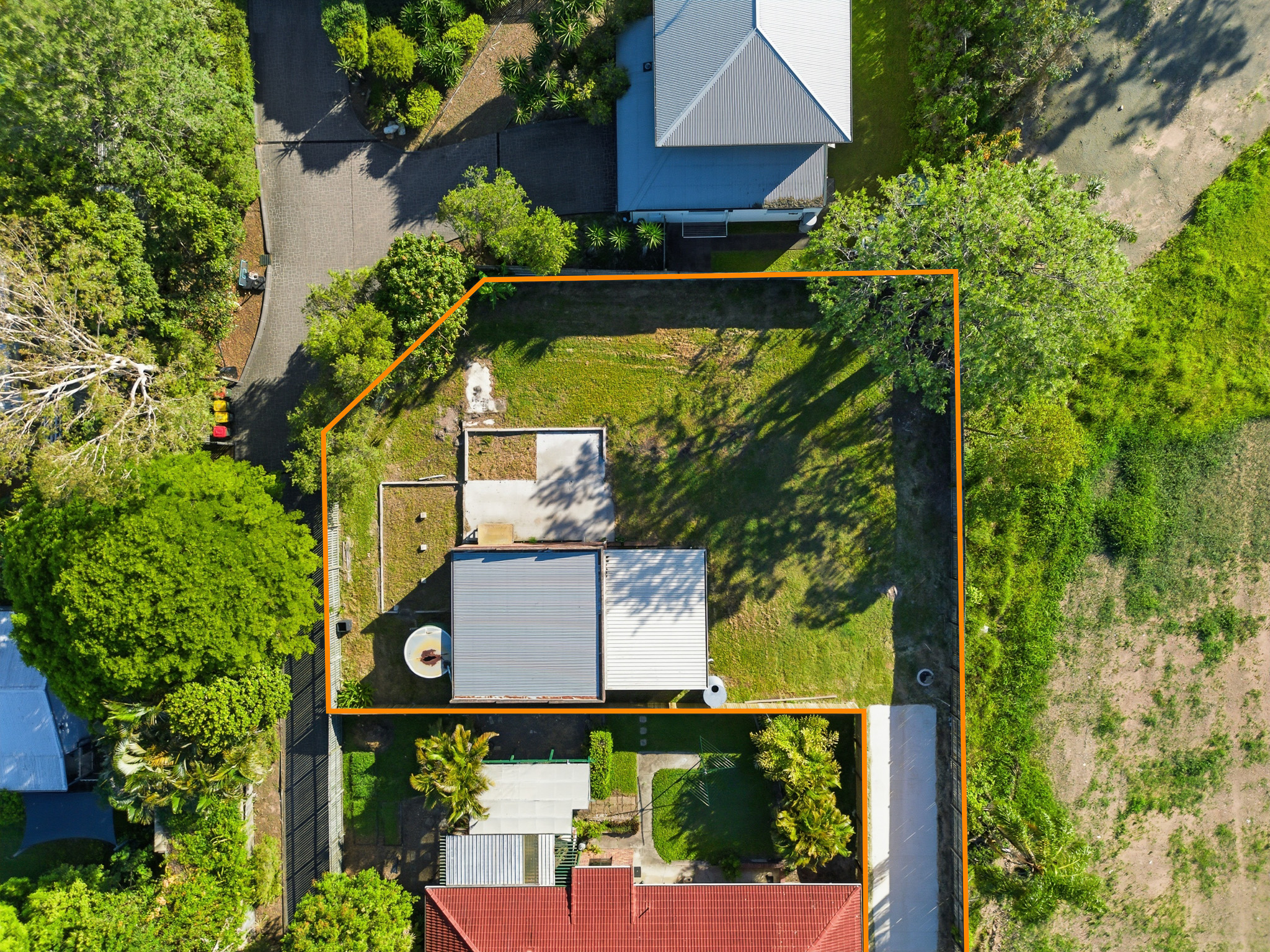 2 61 Urangan Street, TORQUAY, QLD 4655 AUS
