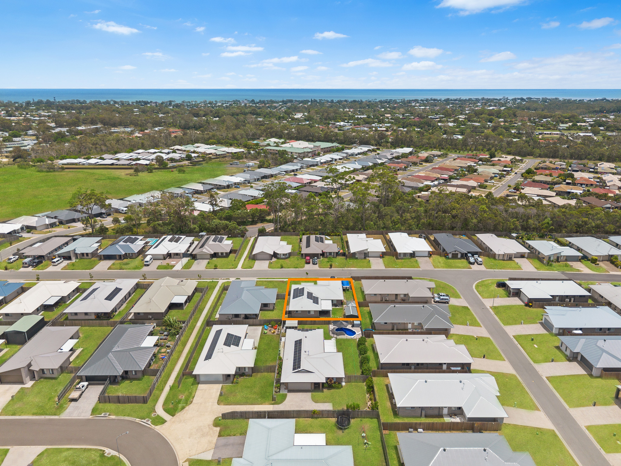 39 Bradman Way, URANGAN, QLD 4655 AUS