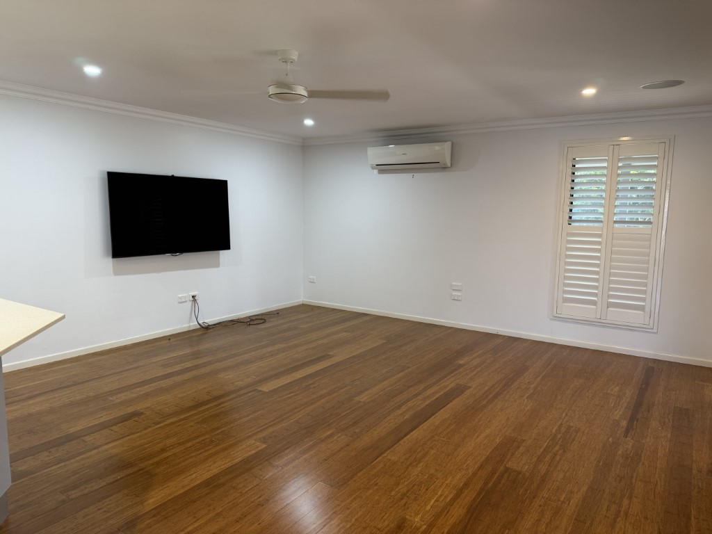 25 Turrum Street, SCARNESS, QLD 4655 AUS