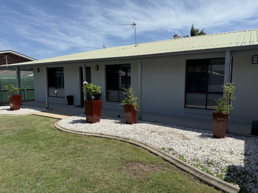 25 Turrum Street, SCARNESS, QLD 4655 AUS