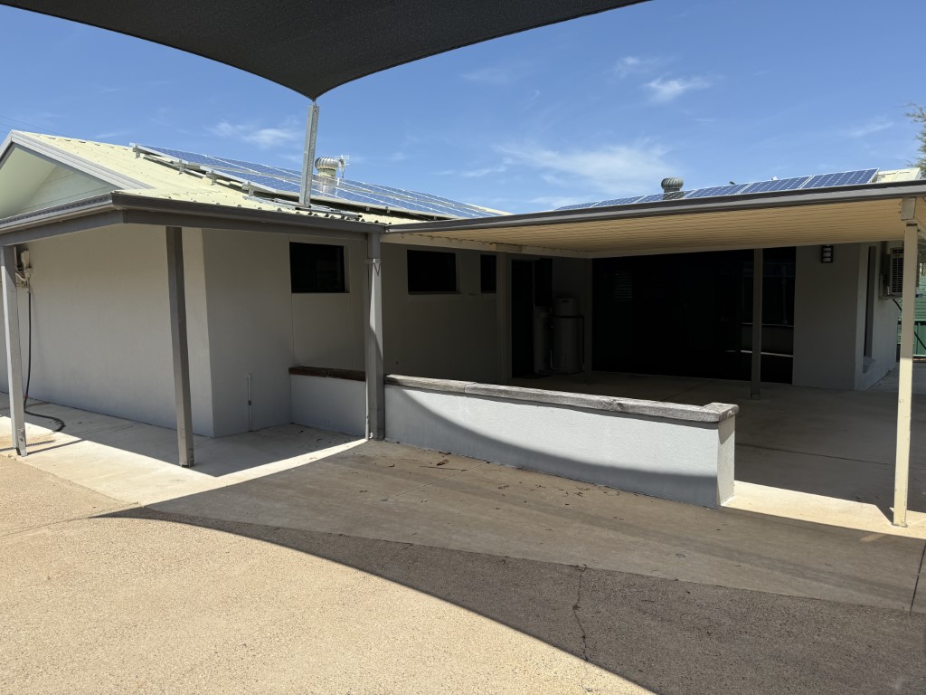 25 Turrum Street, SCARNESS, QLD 4655 AUS