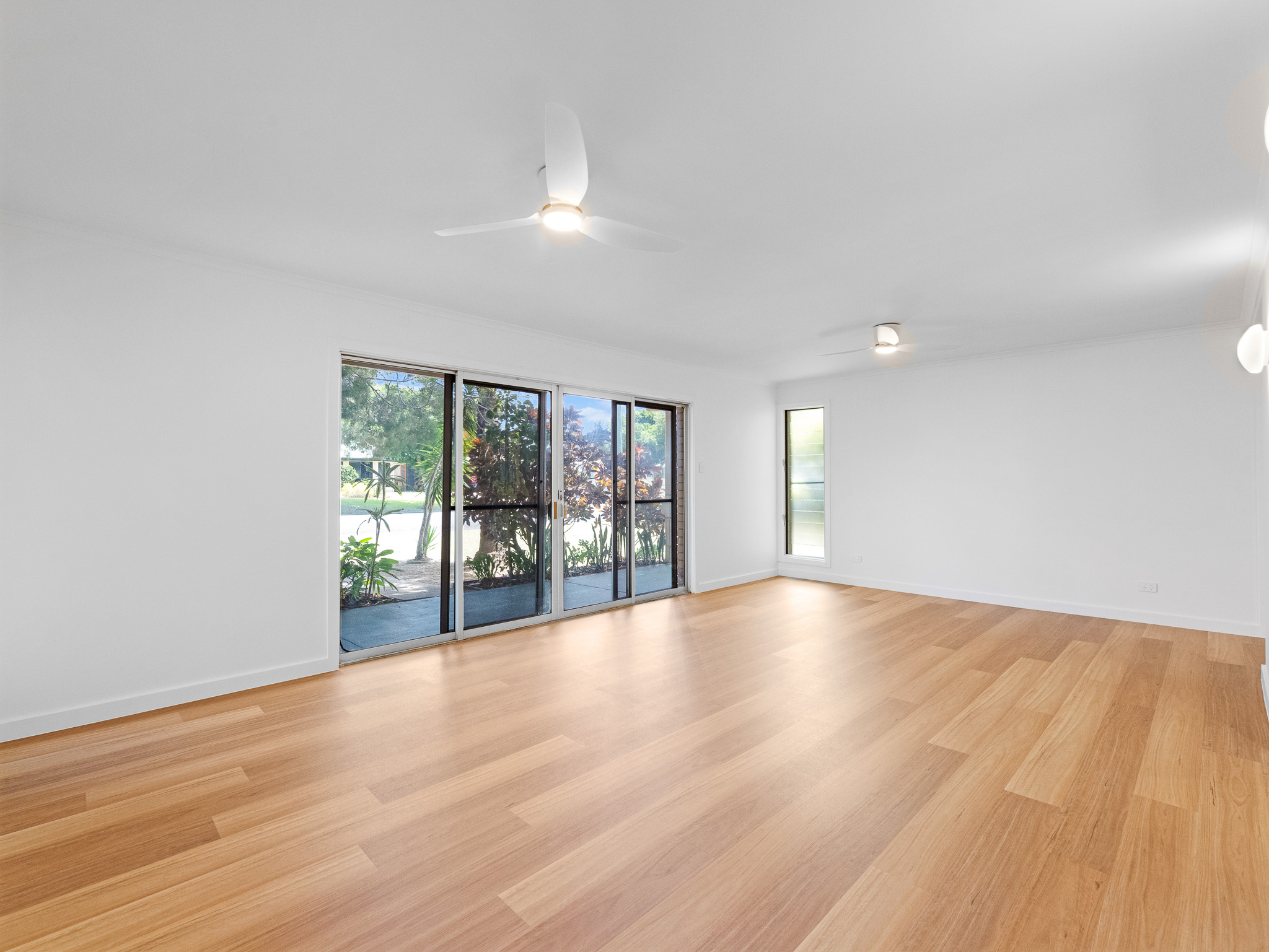 160 Cypress Street, URANGAN, QLD 4655 AUS