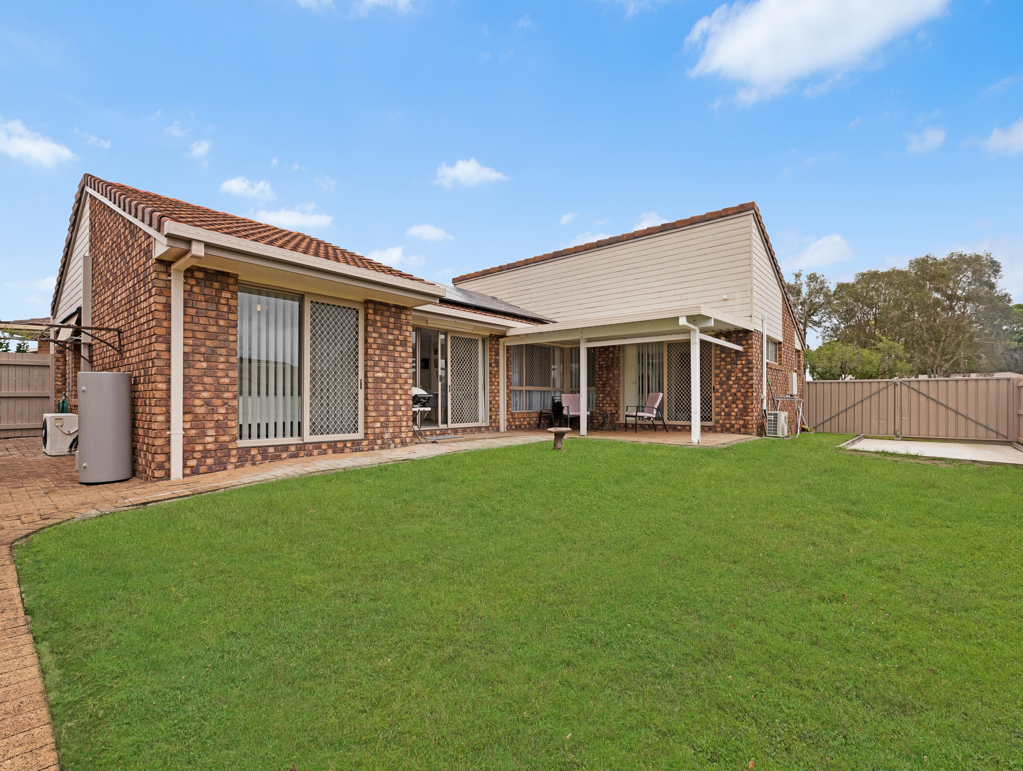 6 Woodland Close, TORQUAY, QLD 4655 AUS