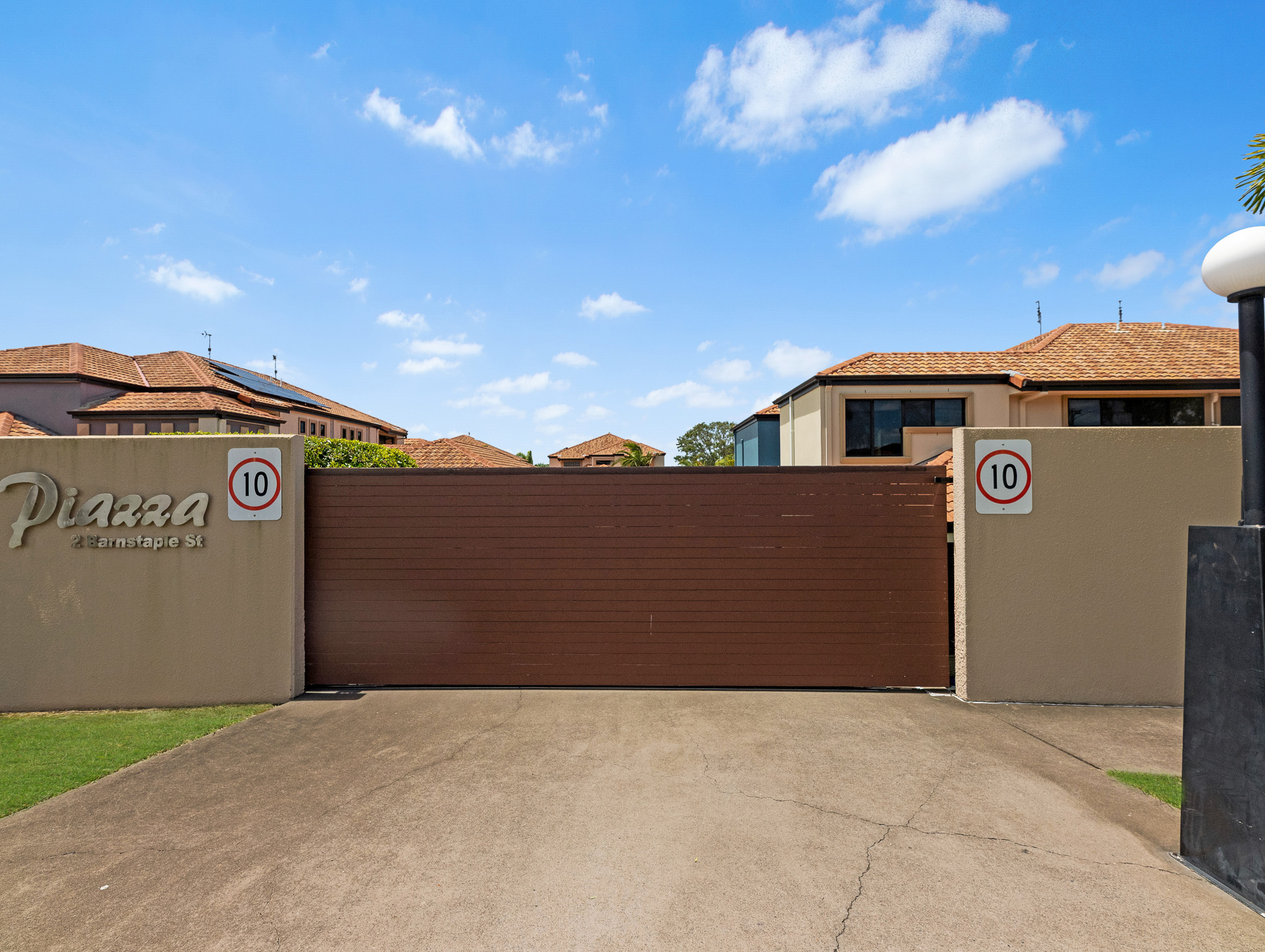 6/2 Barnstaple Street, TORQUAY, QLD 4655 AUS