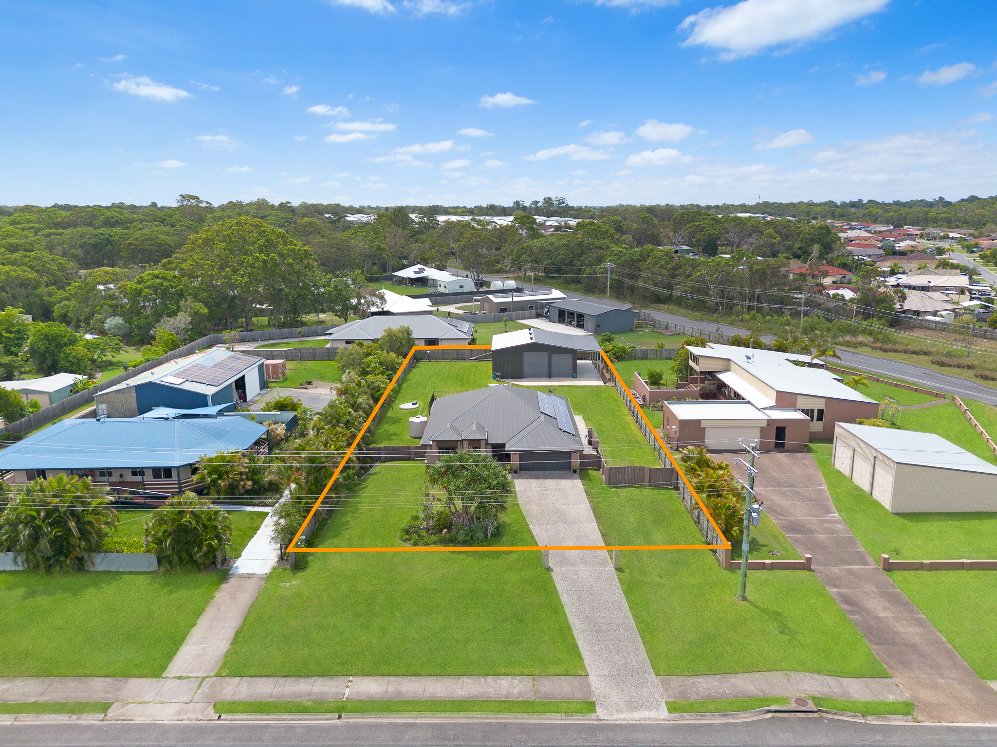 2 Walkers Road, URANGAN, QLD 4655 AUS