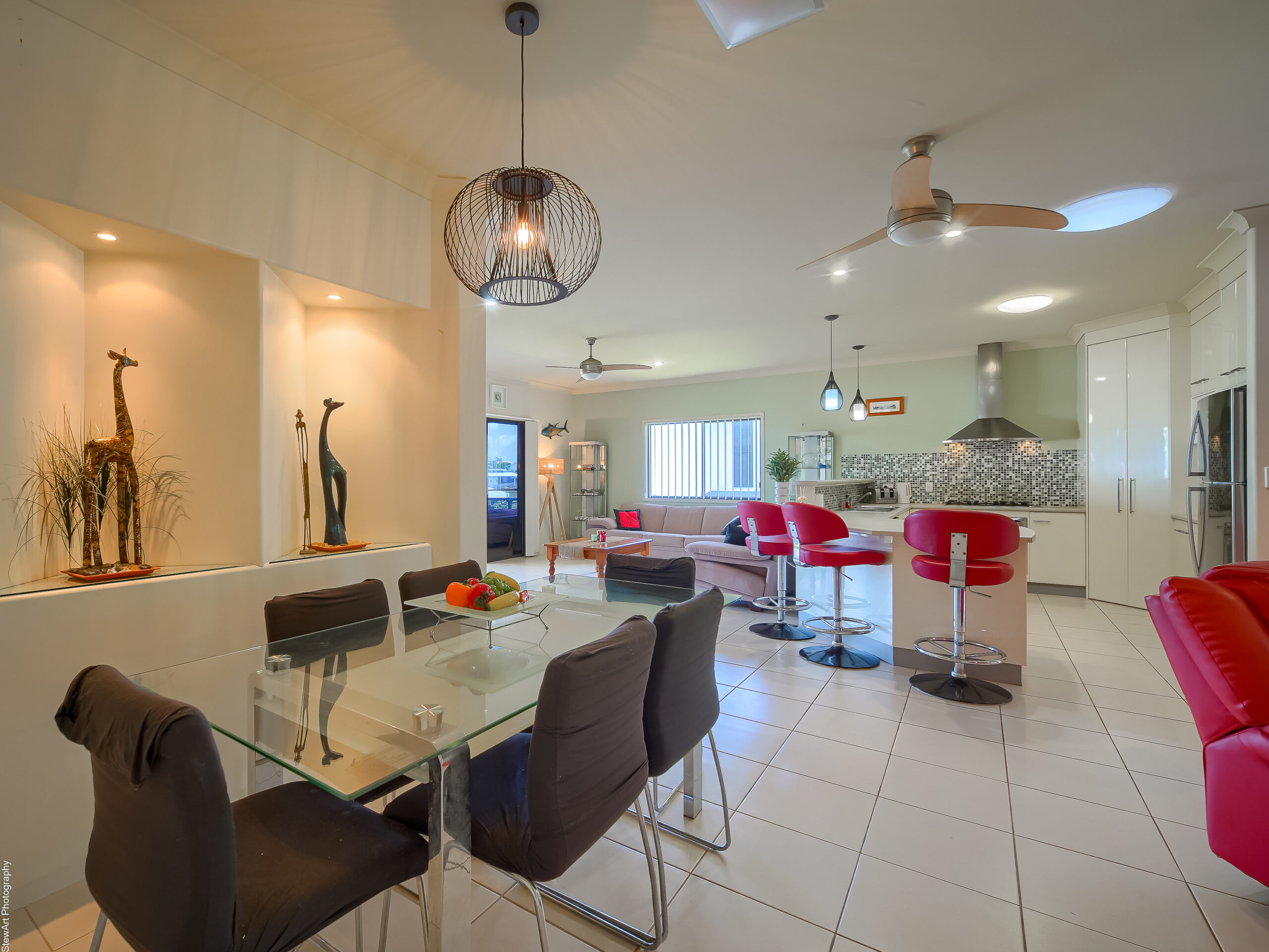 6 Pohlmann Court, SCARNESS, QLD 4655 AUS