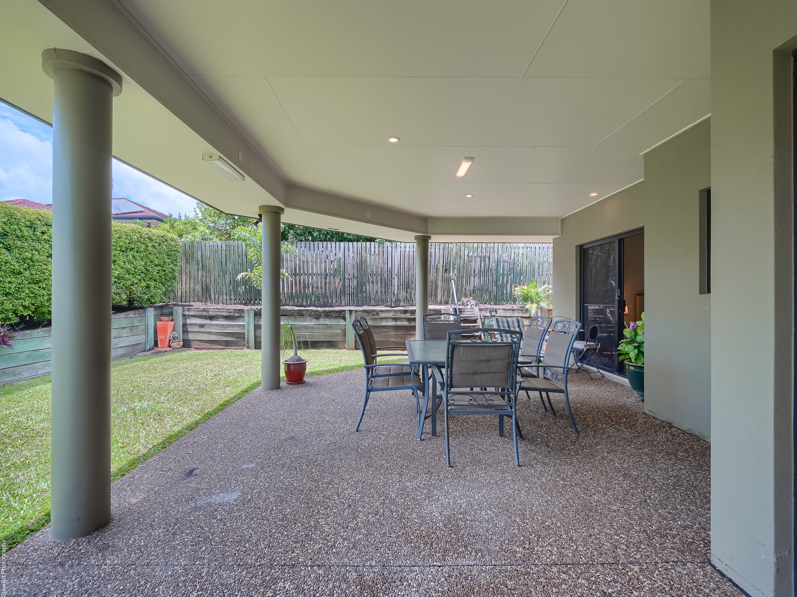 6 Pohlmann Court, SCARNESS, QLD 4655 AUS