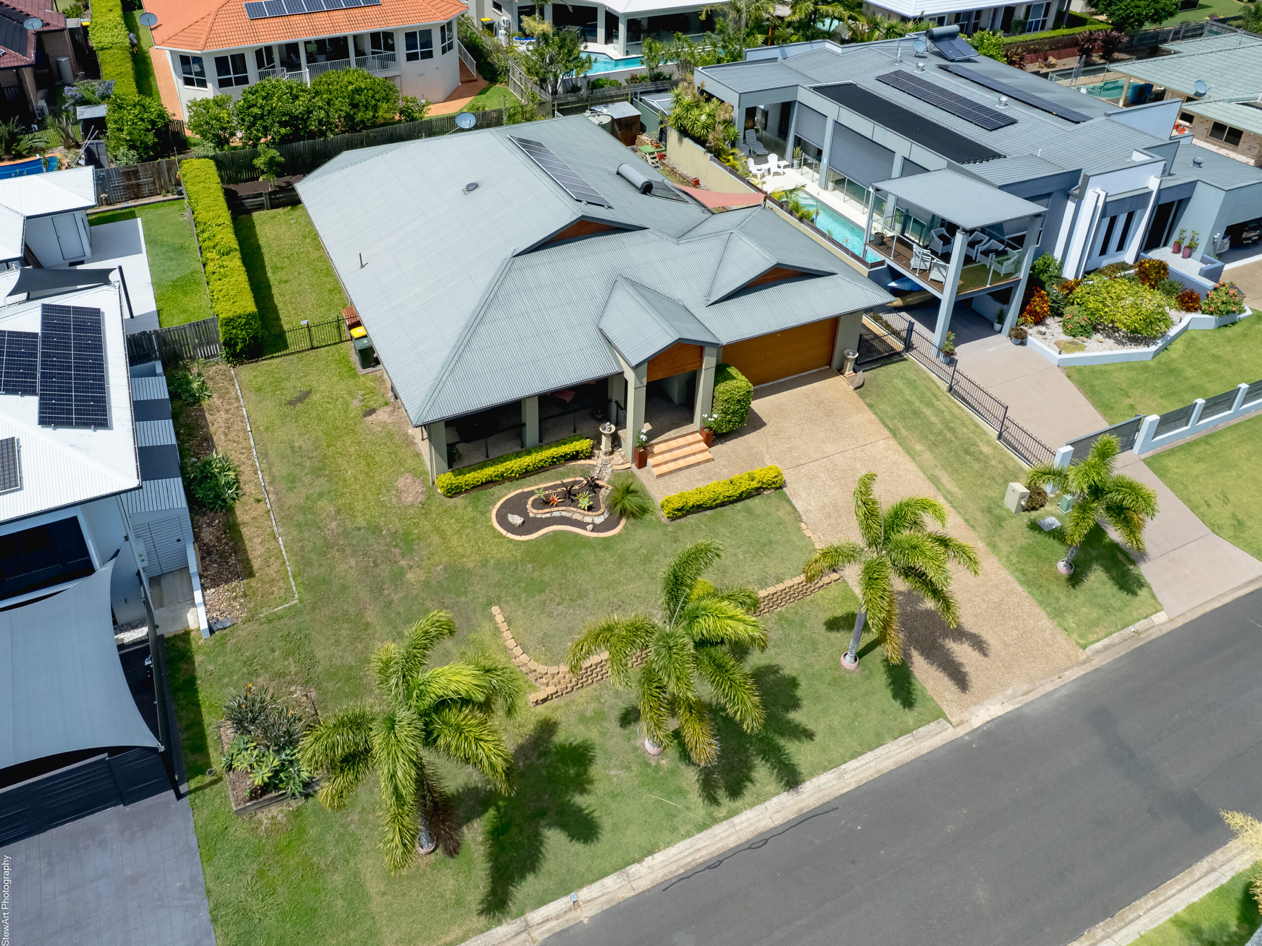 6 Pohlmann Court, SCARNESS, QLD 4655 AUS