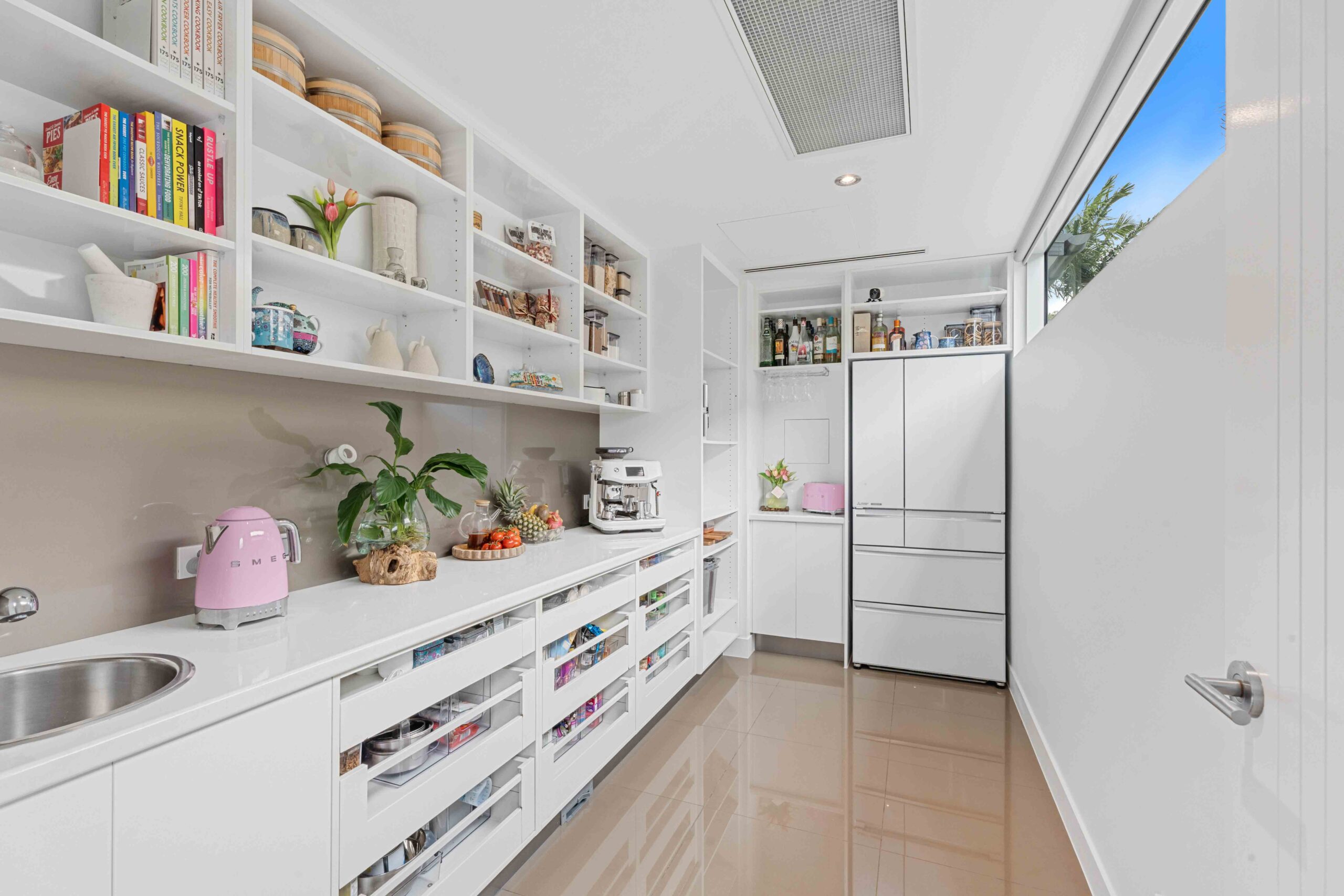 14 Regency Avenue, URRAWEEN, QLD 4655 AUS