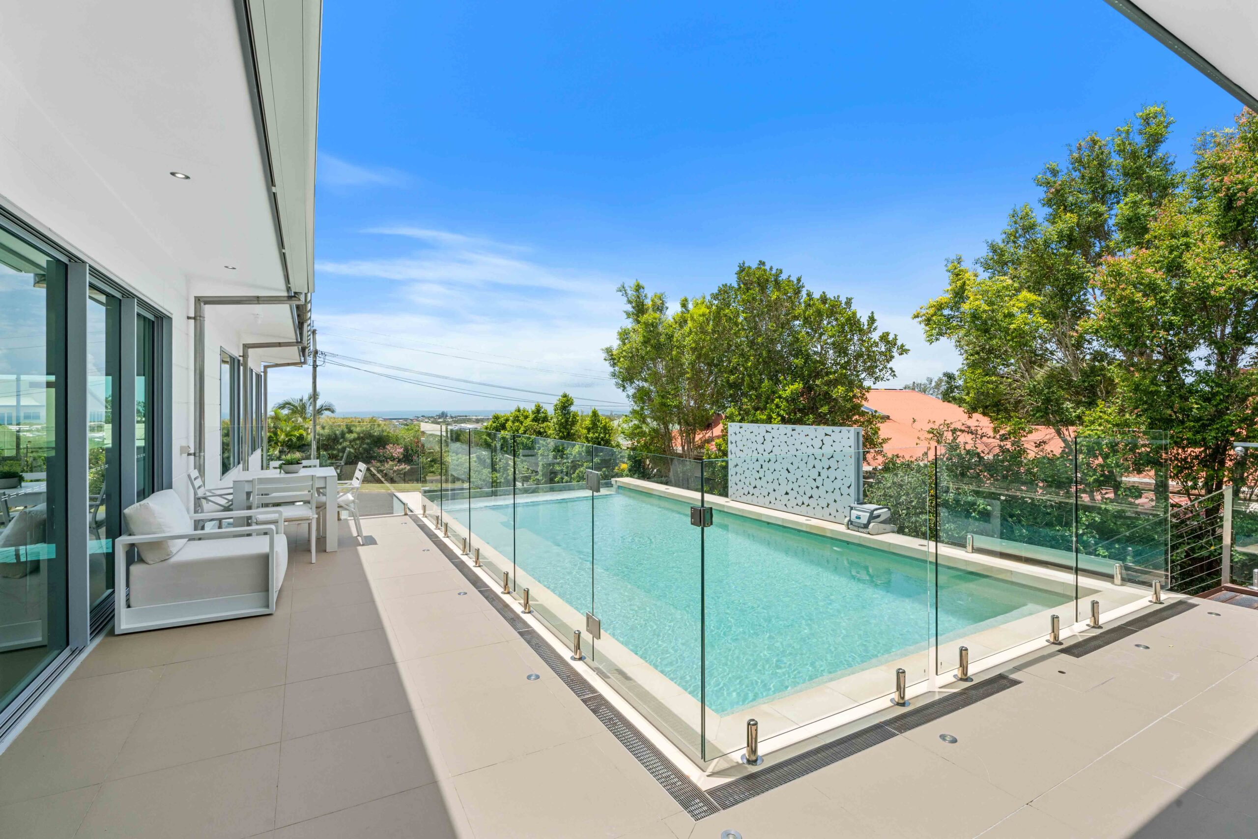 14 Regency Avenue, URRAWEEN, QLD 4655 AUS