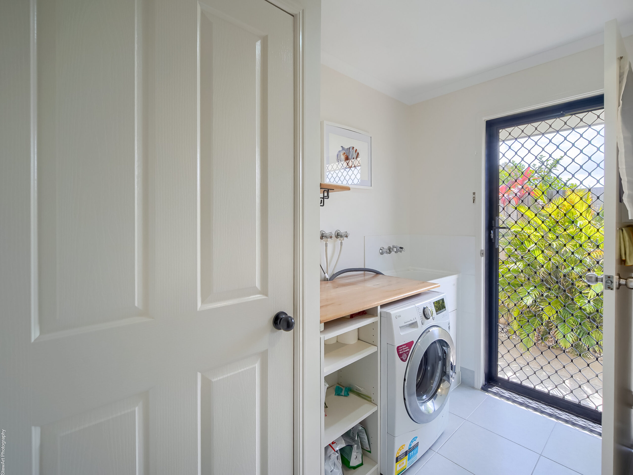 45 Archer Drive, POINT VERNON, QLD 4655 AUS