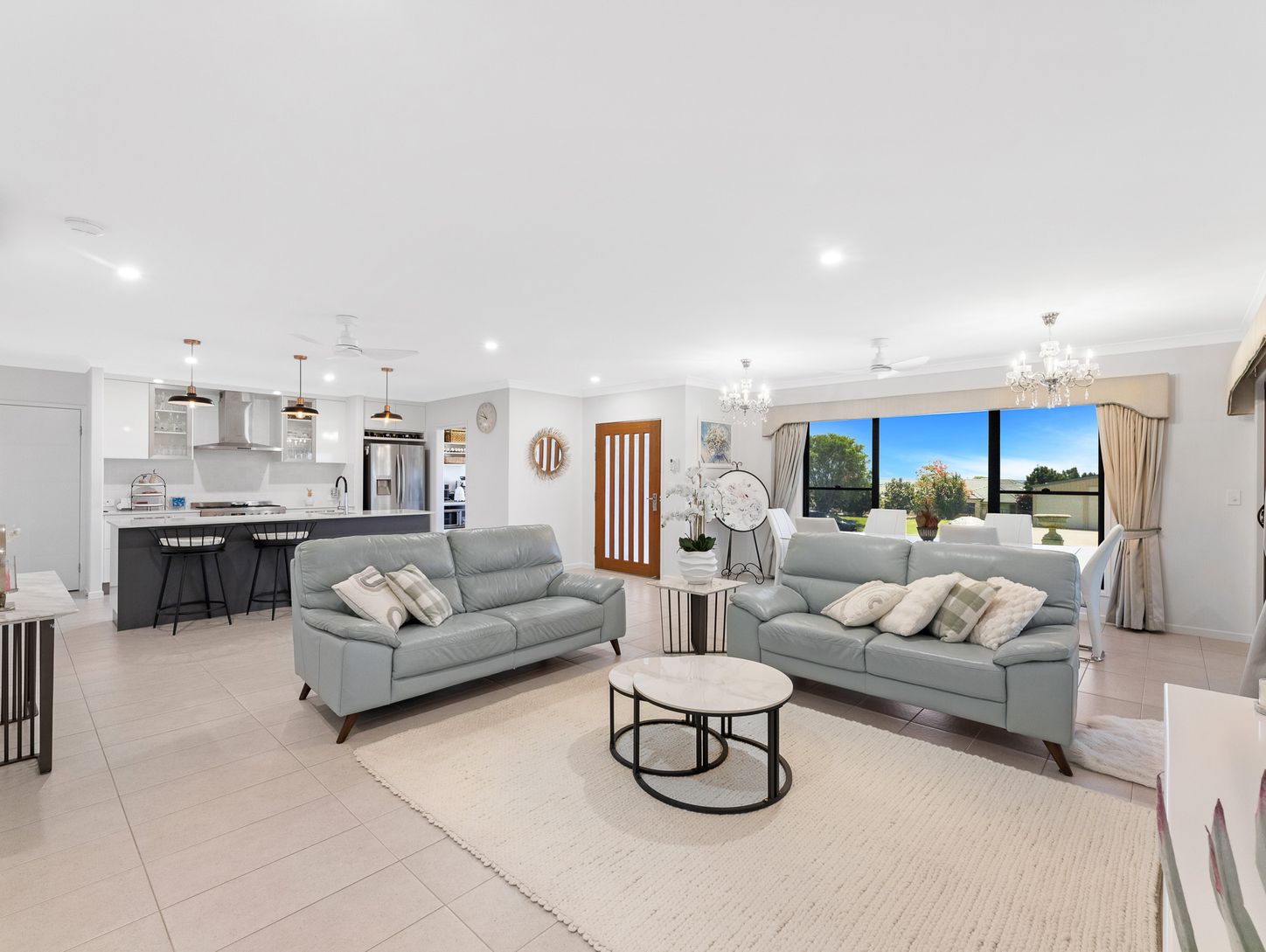 138-140 Cove Boulevard, RIVER HEADS, QLD 4655 AUS