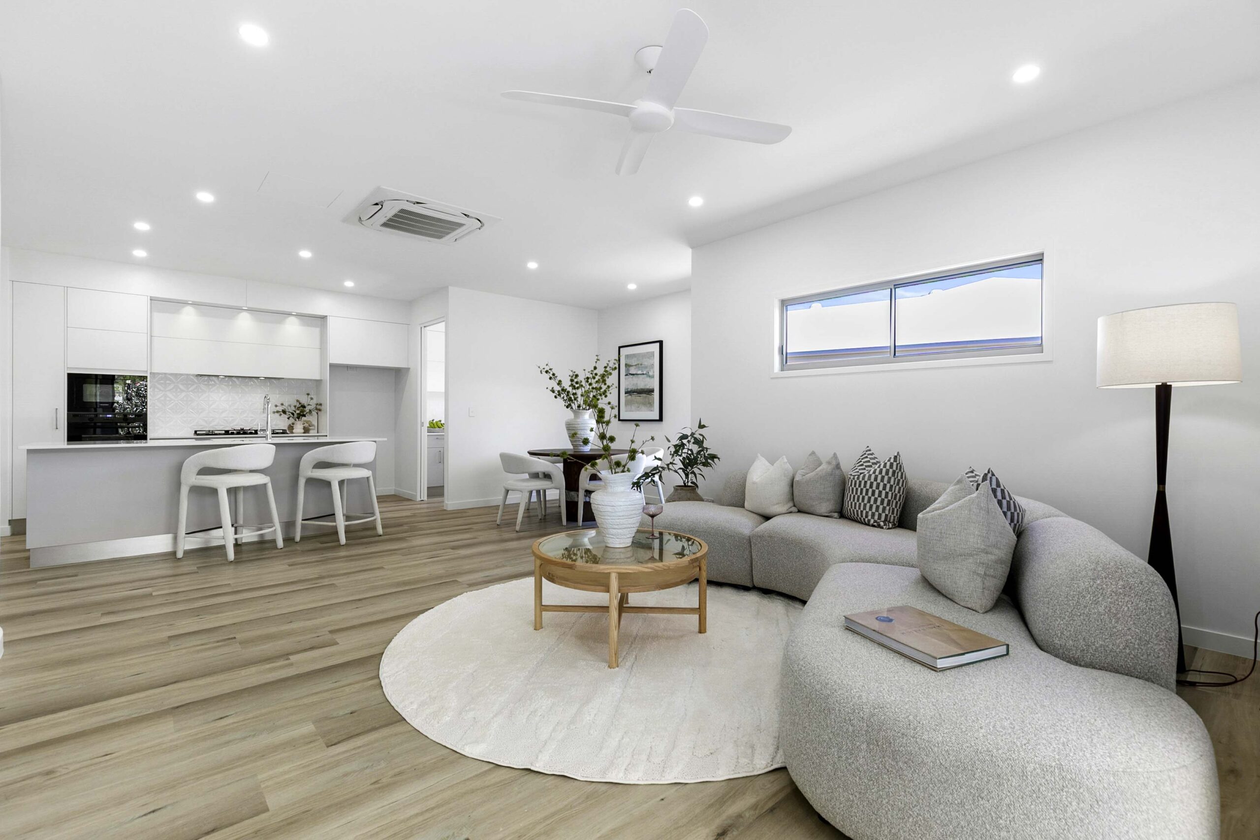 39 Oceanview Street, POINT VERNON, QLD 4655 AUS