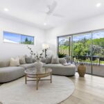 39 Oceanview Street, POINT VERNON, QLD 4655 AUS