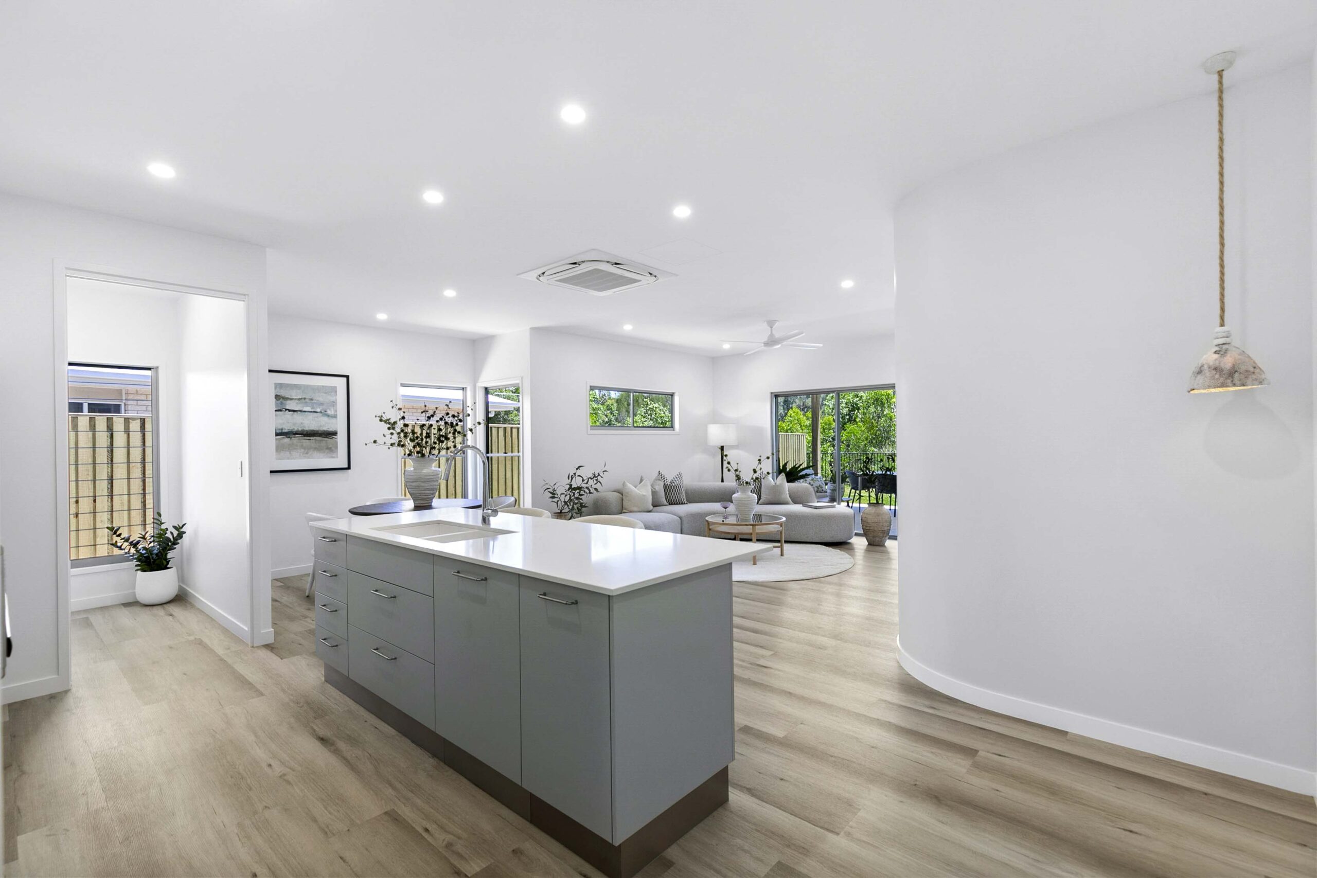 39 Oceanview Street, POINT VERNON, QLD 4655 AUS