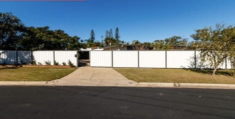 9 Charleville Street, POINT VERNON, QLD 4655 AUS