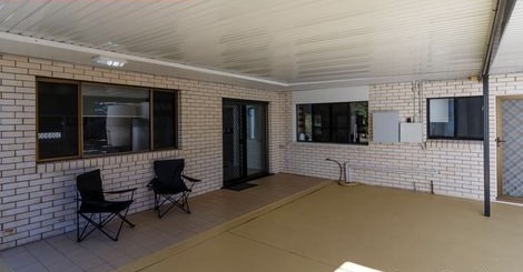 9 Charleville Street, POINT VERNON, QLD 4655 AUS