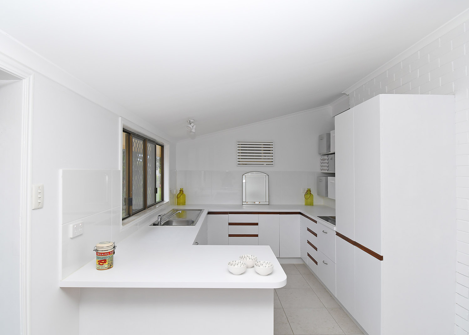 12 Martin Street, PIALBA, QLD 4655 AUS