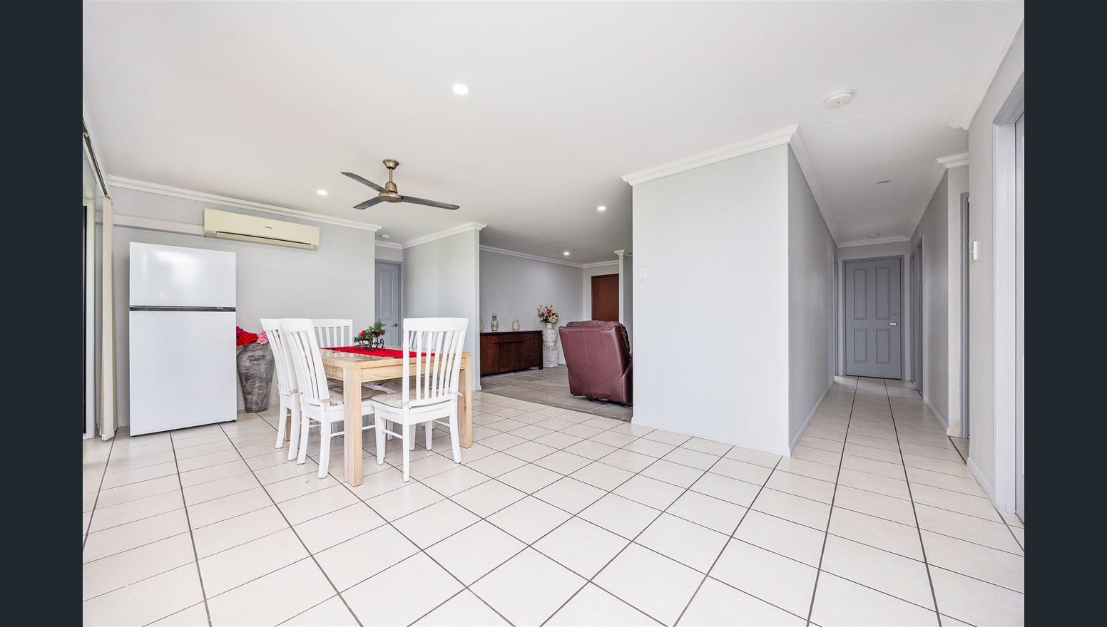 51 Bunya Court, ELI WATERS, QLD 4655 AUS