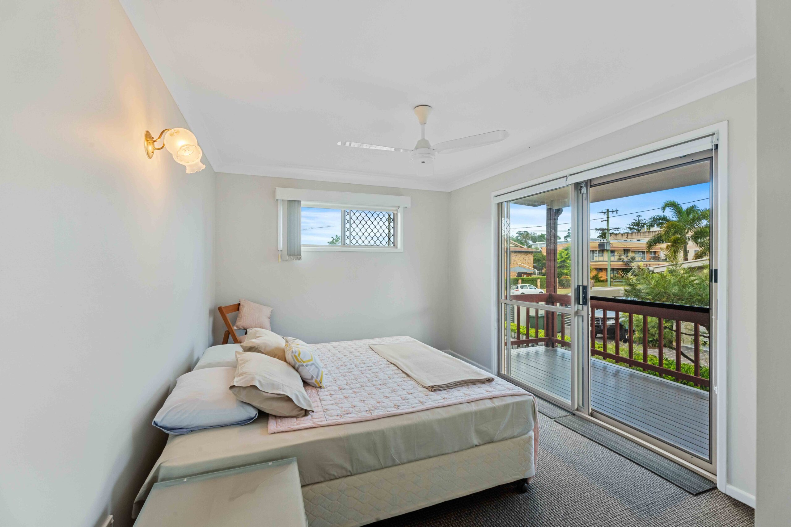 10 Hervey Street, SCARNESS, QLD 4655 AUS